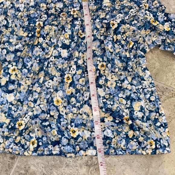 🎉American Rag Blue and Yellow Flowered Off the Shoulder Crop Top xsmall - Picture 5 of 7